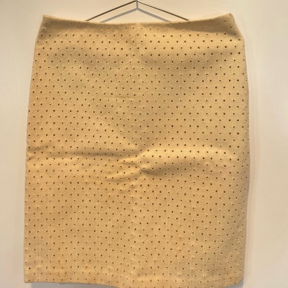 Micheal Kors Cream Skirt - Picture 3 of 3